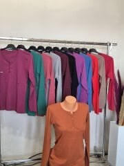 AKENCH DÜĞMELİ BLUZ